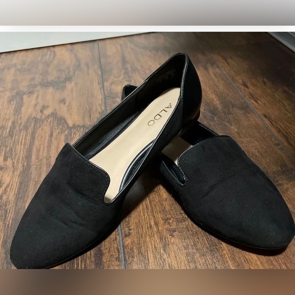ALDO Black Suede Flats - Picture 1 of 3
